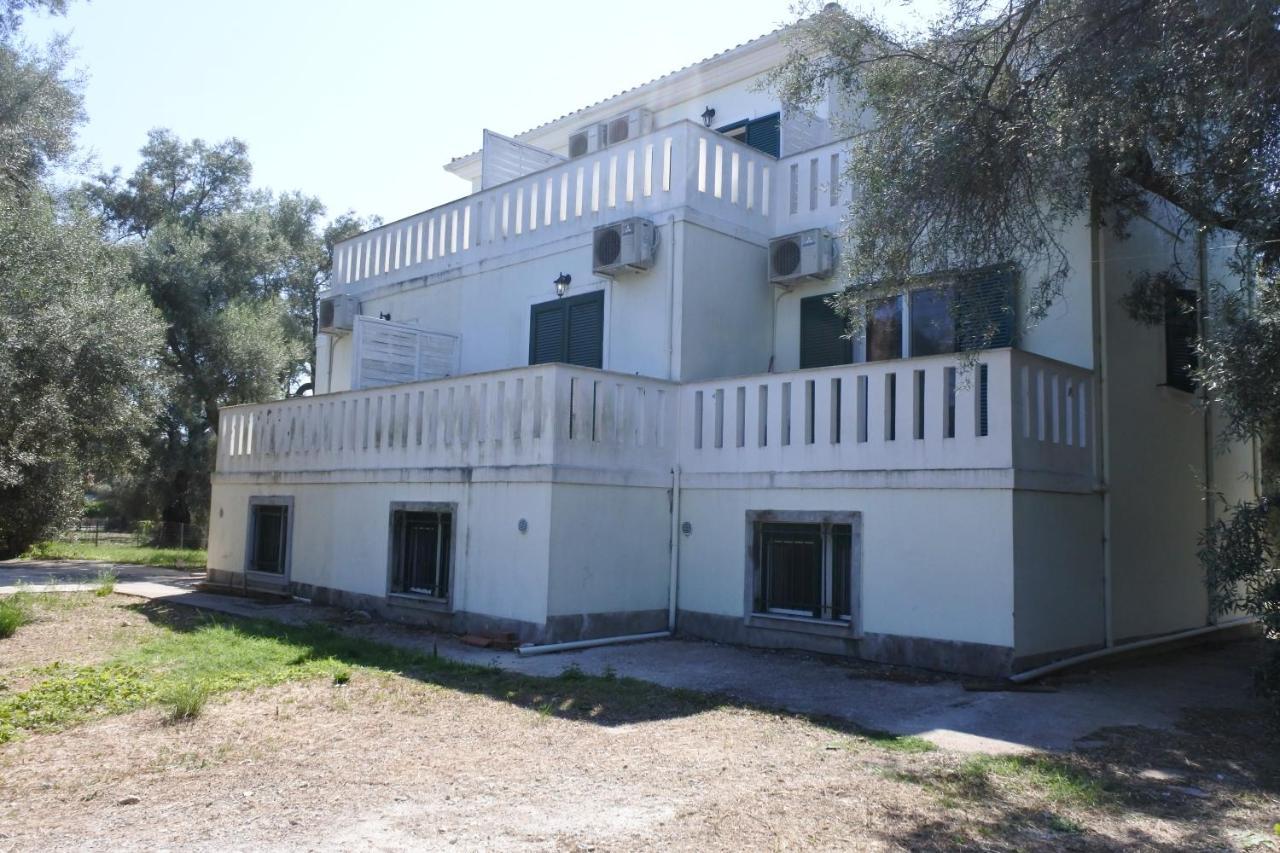 Eleon Apartment Frinion Exterior photo